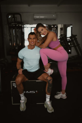 Trenerzy personalni Patrycja Matczak i Kamil Brzykcy Patrycja Matczak i Kamil Brzykcy trenerzy personalni w studiu Trening na POZIOMIE w Mierzynie